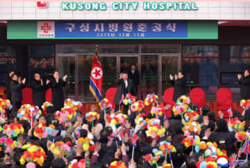 「地方発展２０×１０政策」亀城市病院の竣工式が盛大に行われる