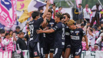 テゲバジャーロ宮崎、悲願のJ2昇格！FC大阪に4-0で大勝し最後の切符を獲得