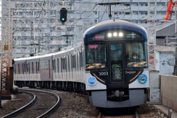 京阪、2025-26大晦日の終夜運転と正月ダイヤを設定 快速特急「洛楽」運行や駅スタンプラリーも