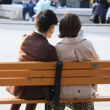 マッチングアプリの嘘が裁かれた「貞操権の侵害」って何?