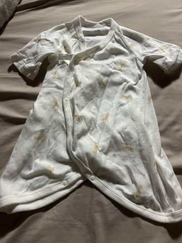 【ユニクロ新生児】選ぶならコレ！2枚1500円で品質抜群＆赤ちゃんにやさしい「コンビ肌着」