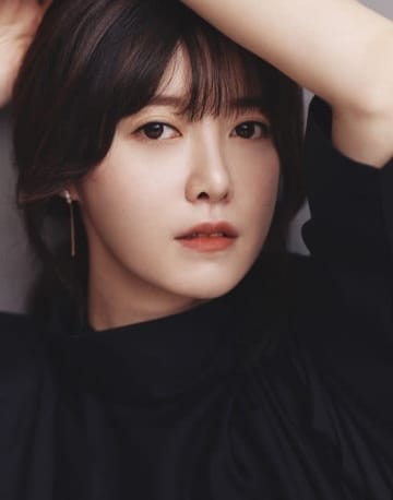 ク・ヘソン、現事務所と再契約を締結…起業家としても活躍中