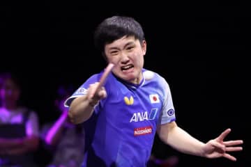 【卓球】張本智和が世界２位の中国選手を破り決勝へ　中国メディア「中国卓球界が挫折に直面」