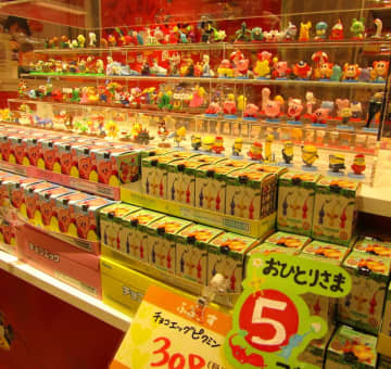 フルタ製菓「チョコエッグ」好調　「星のカービィ」高水準　再販した「ピクミン」も好スタート