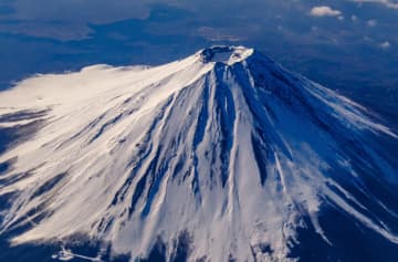 内閣府がSNSで『富士山噴火シミュレーション』を公開 衝撃的すぎる被害がネットで話題に「富士山から100kmの地域でこれなら静岡どうなるのww」「これ、何日分の備蓄があれば生き延びれるんですか・・・？」