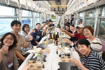開業３５周年大阪モノレールで大人気「日本酒列車」続々開催、その魅力とは？