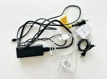 【メルカリで高く売れるゴミ10選】まさかの不用品がお金になる！？捨てちゃう前に今すぐチェック！