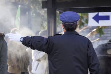 60代で警備員の給料はどのくらい?仕事内容も解説