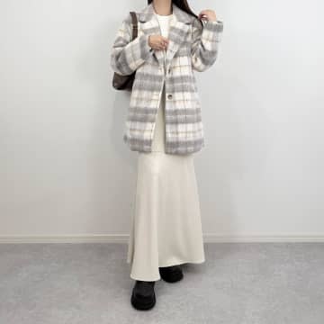 【ハニーズのコート】が優秀！「軽くて着心地も◎」「お尻まですっぽり隠れる」だって！