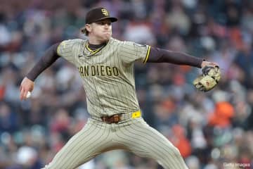 DeNA、レイノルズの獲得を発表 21年途中に野手から投手に転向