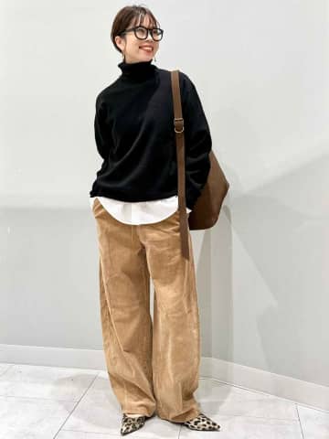 「冬コーデ重たく見える」→ 回避！【GU】40・50代が即こなれる♡「ブラウン色パンツ」