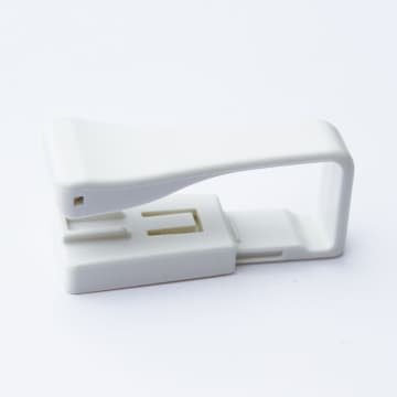 豆腐パック開けやすい開封カッター　レトルトパウチにも