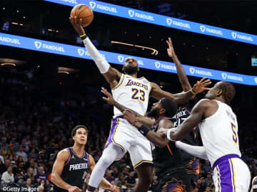 レイカーズがサンズに競り勝つ…ドンチッチ、レブロン、エイトンの3人で75得点