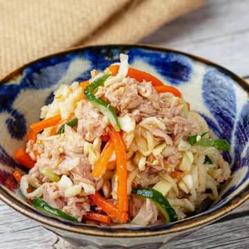 【切り干し大根、まだ煮てるの？】「煮物以外」の使い道が天才すぎた！抱えて食べたい無限アレンジレシピ3選