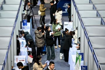 中国の都市部調査失業率、11月は5.1％
