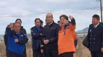 林総務相が能登半島地震の現場を視察　被災者に寄り添う特別行政相談委員とも意見交換