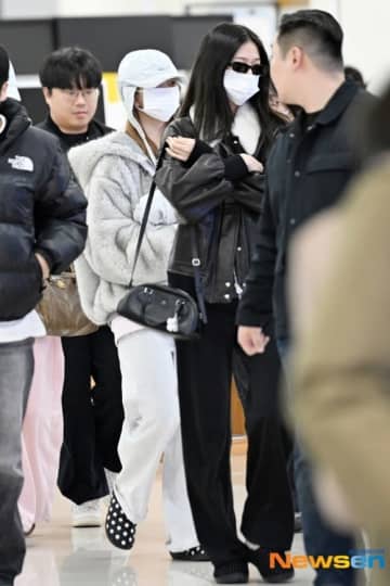 【PHOTO】IVE「MUSIC BANK」日本公演を終えて帰国（動画あり）