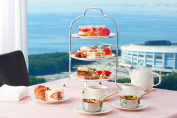 お部屋で過ごす、甘くて贅沢な冬のごほうび時間　ホテルニューオータニ幕張（千葉市美浜区）で“いちごアフタヌーンティー”付ステイプラン