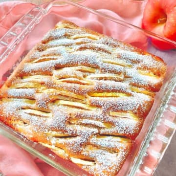 【アップルパイ作らなくてよかった】「こっちの方がラク」「家族ウケ最強」ホットケーキミックスで簡単りんごケーキ