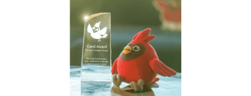 カスタマーサクセスの功績者を称えるカーディ賞2025　日立ソリューションズ・クリエイトの関梓氏が受賞