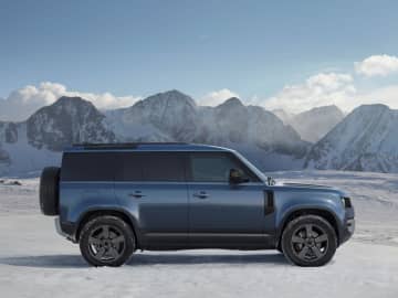 日本初の商用モデル誕生！「ディフェンダー ハードトップ」が示す「働く4WD」の本気度