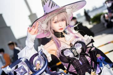 『アズレン』から『NIKKE』まで目白押し！世界中から美女コスプレイヤーが集った2024年冬コミケをプレイバック【写真45枚】