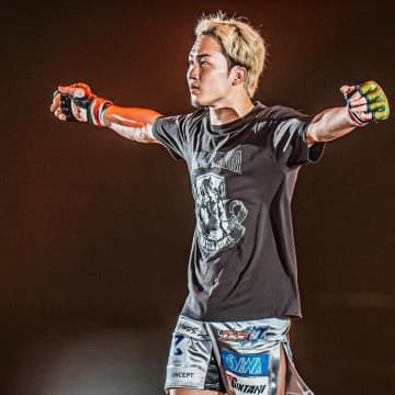 「大事故が起きてからでは遅い」「出禁にすればいい」と厳しい声も。朝倉未来、BD会見での失神トラブルに『2大会出場停止処分』を発表