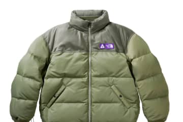 パレス スケートボード×ザ・ノース・フェイス パープルレーベル、ロゴ入りダウンジャケット＆フーディ