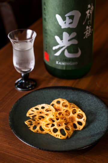 “日本酒の聖地”大塚で行くべき5店。新生名酒場、名物酒販店を巡り、熟成し続ける夜を体感しよう