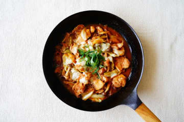 ギャル曽根、”爆速＆良コスパ”『豚こまのチーズタッカルビ』の作り方を公開！”豚肉”で作る新発想に主婦からも絶賛の声「とても美味しくできました」「豚こま肉手頃ですよね！絶対作ります！」の声