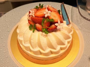 【阪急うめだ本店】ふわっふわ！「アトリエうかい」POP UPに新作ムースケーキ登場