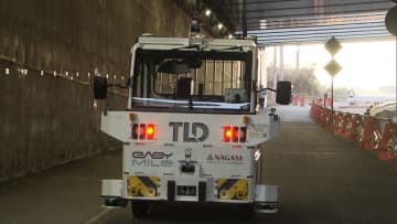 コンテナ運搬車の自動運転を羽田・成田空港の制限区域内で国内初の実用化　航空業界の人手不足解消に期待