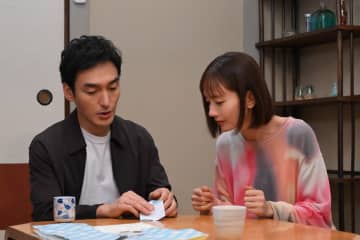 『終幕のロンド』“樹”草彅剛がスキャンダルの標的に　揺れ動く人物像を月城かなとが熱演