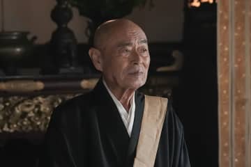 怪談を語る住職役に伊武雅刀、SNS期待「伊武雅刀の声で聞けるん！？」