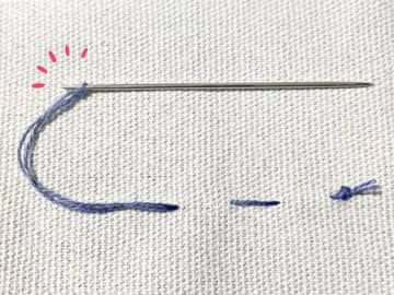 糸が短くても大丈夫！簡単＆キレイに『玉止め』する裏ワザ。覚えておくと便利ですよ♪