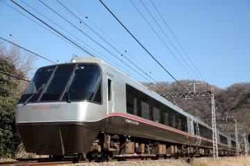 「小田急悲願」の列車が約2年ぶりに復活！ 2026年春ダイヤ改正