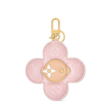 ルイ·ヴィトンのヴィヴィエンヌが主役新作バッグチャームで遊び心を