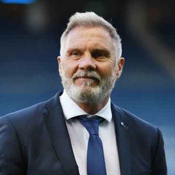 伊東純也と横山歩夢が所属するヘンク、元神戸指揮官との契約解除を発表「正しい道筋を歩んでいない」