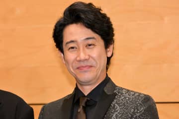 大泉洋、テレ朝主演ドラマ会見で「『ロイヤルファミリー』も好き」と告白　松本若菜と褒め合いも