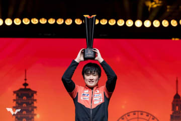 張本智和、悲願のチャンピオンズ初Vで世界4位に浮上　WTTが称賛「エンターテイナーでチャンピオン」　2026年の再戴冠にも期待「再び世界で輝く」
