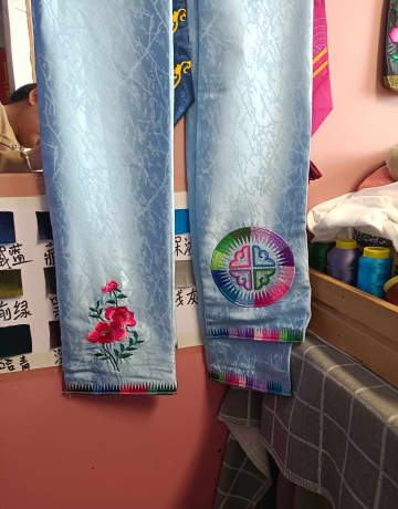 デジタル技術で伝統的な刺しゅう文化に新たな活力　中国内モンゴル自治区