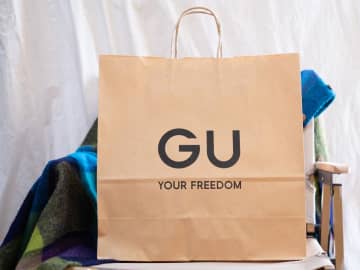 【GU値下げ】に大感謝ーーーッ！ まだまだ活躍しそう♡「ネイビーニット」