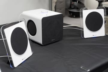 “懐古”ではなく“再誕”。Nakamichiから平面磁界ヘッドホン／スピーカーが2026年発売