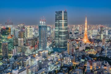 日本の実質賃金プラス転換が消費を変えるか―2026年日本経済のメインシナリオとリスク要因を解説