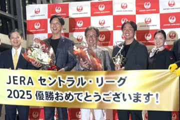 【阪神】ハワイＶ旅行は総勢３８０人の大所帯　藤川監督「フレンドリーなタイガースを新たに構築」