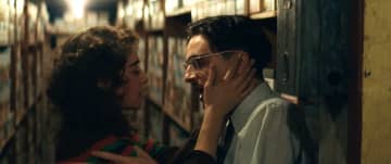 「圧倒的存在感を放っている」「偉大な存在になり得る」ティモシー・シャラメに絶賛の声！『マーティ・シュプリーム 世界をつかめ』