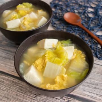 【豆腐はこう食べて！】「寒い日はこういうのに限る」「この冬もう何回も作ってる！」簡単スープ＆煮込みレシピ4選