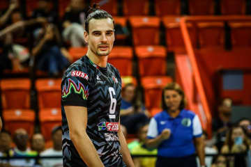 ペルージャはアフリカ王者に圧勝で初戦白星！ 石川祐希は途中出場4得点【世界クラブ選手権】