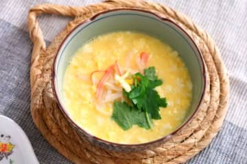 レンジで簡単！「卵と豆腐のふわふわ茶碗蒸し風スープ」