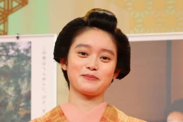 【ばけばけ】髙石あかりがムエタイ仕込みの蹴りを修練か　師匠は夫役トミー・バストウ